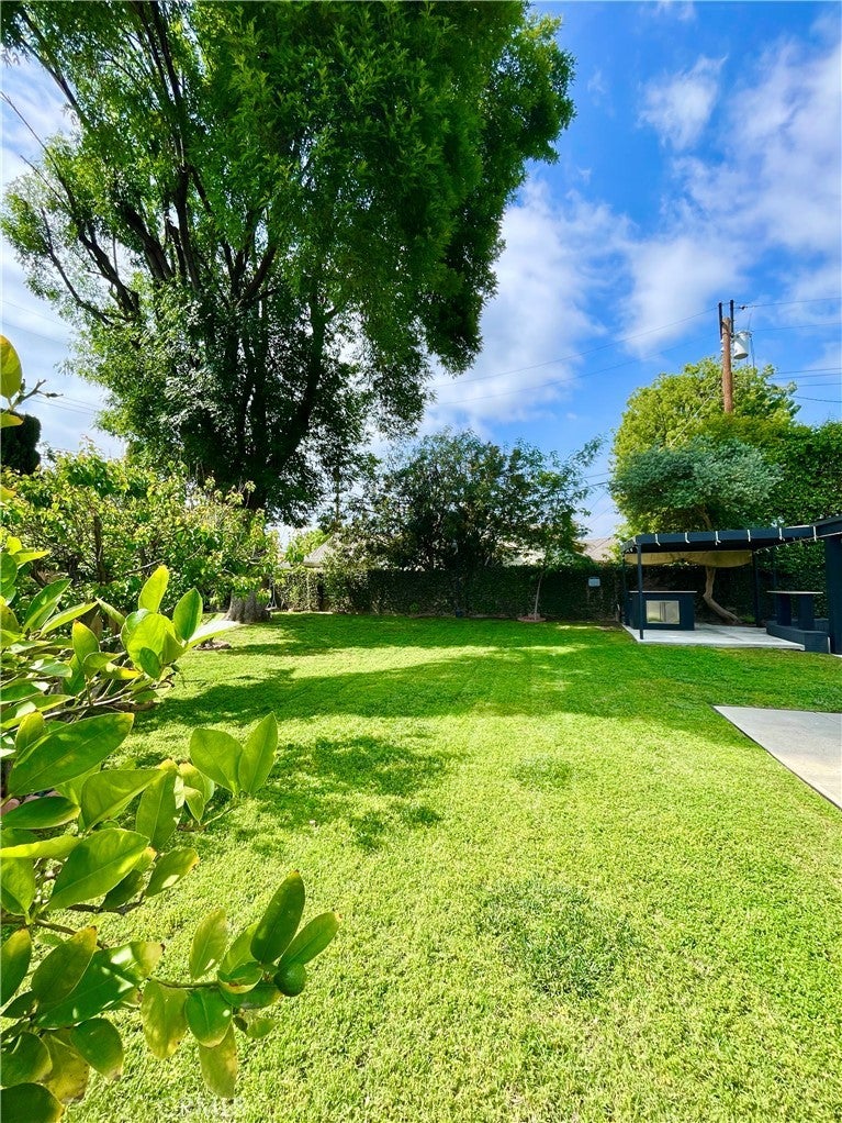 Photo of Listing #SR25084983