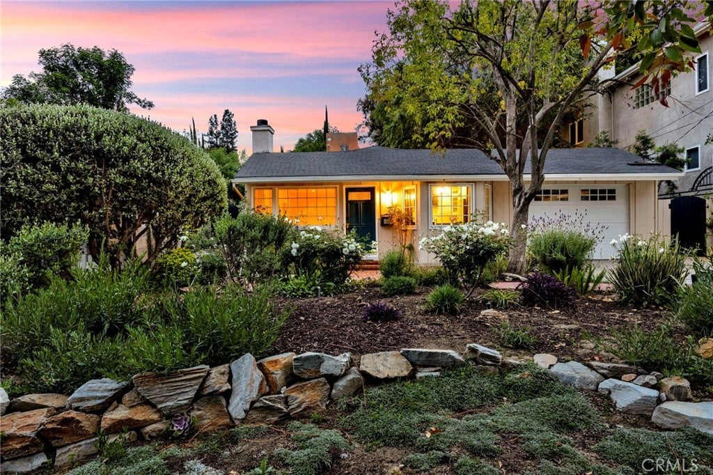 Photo of Listing #SR25085709