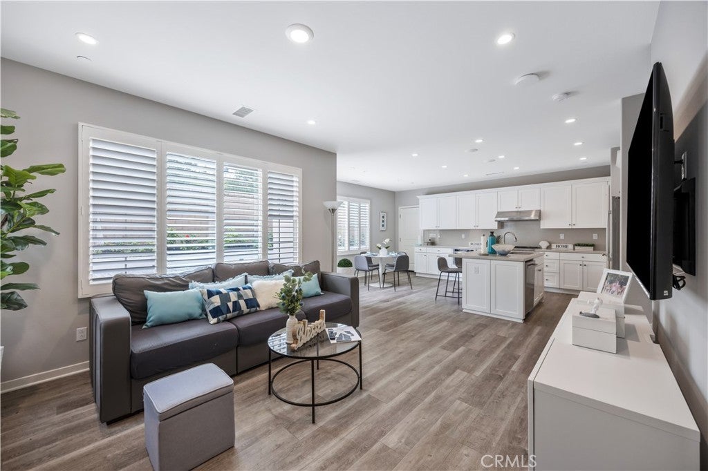 Photo of Listing #OC25083321