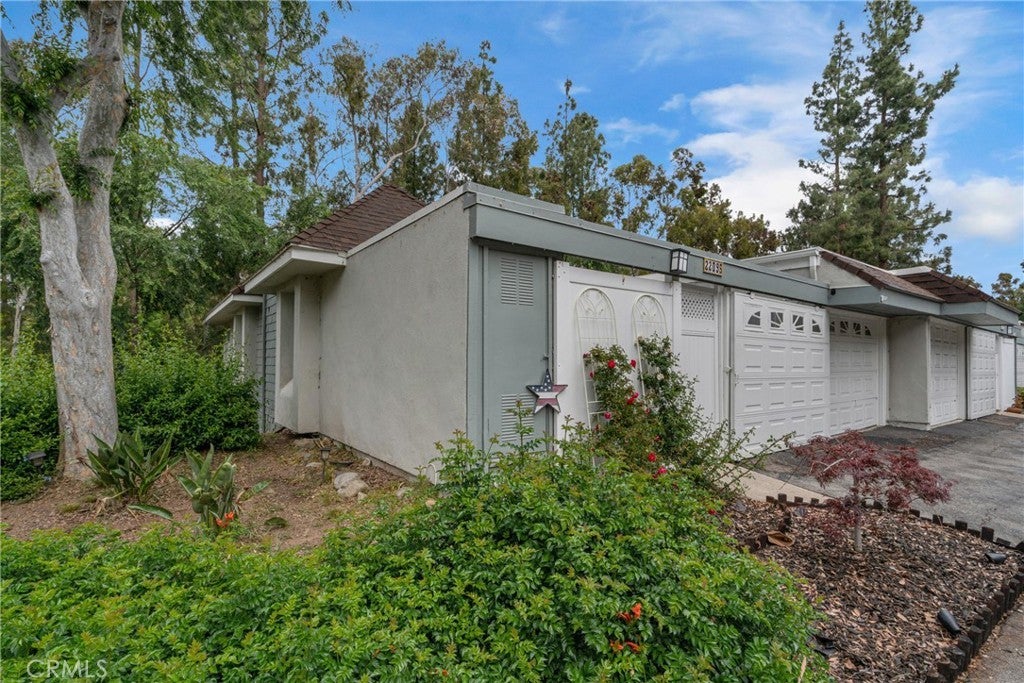 Photo of Listing #RS25085947