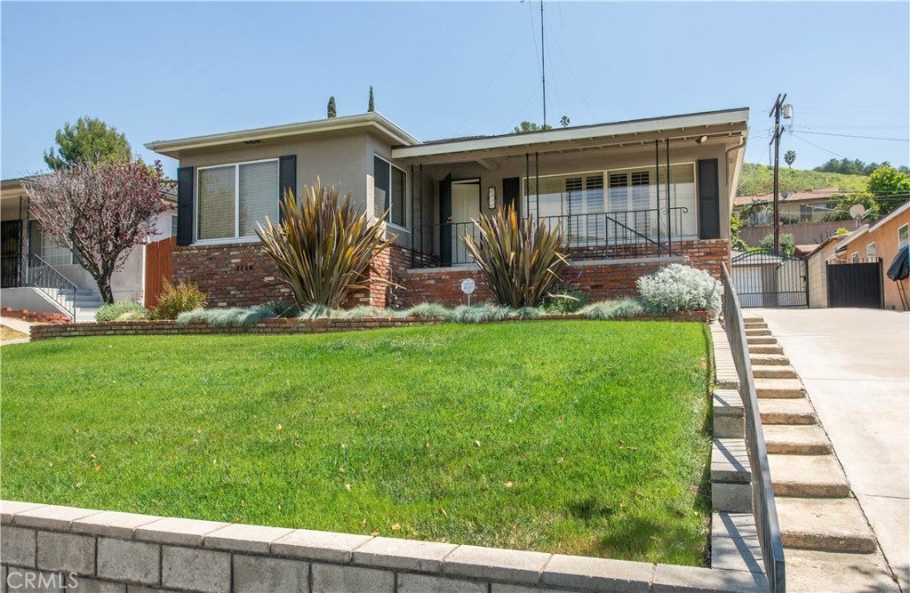 Photo of Listing #SR25086031