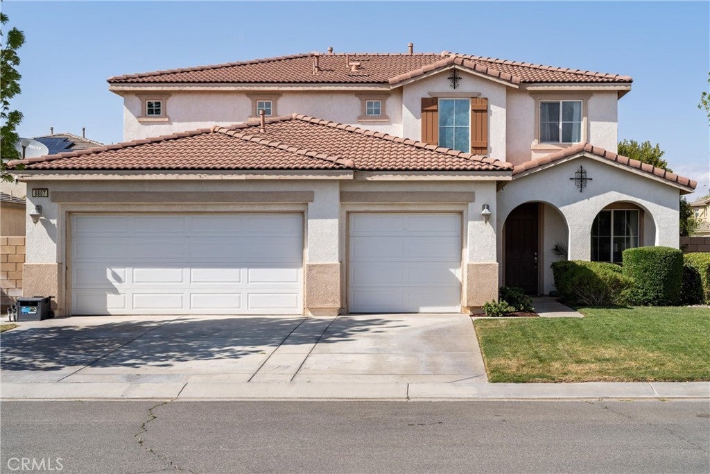 Photo of Listing #SR25085776