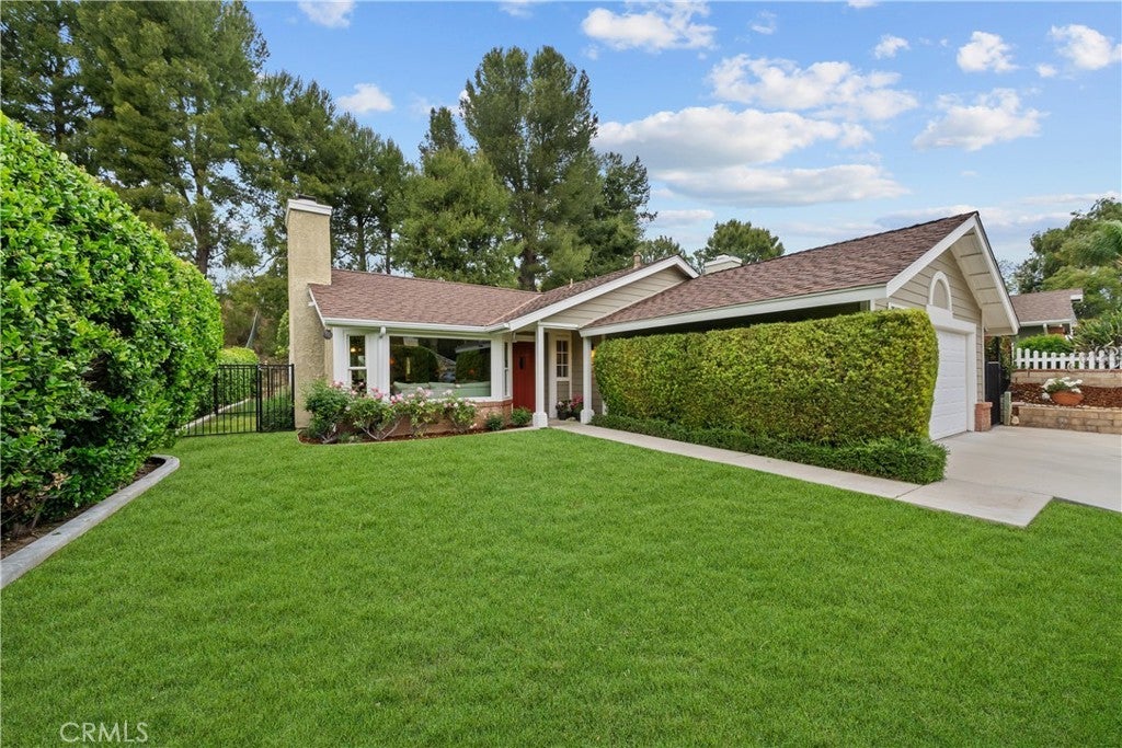 Photo of Listing #SR25084753