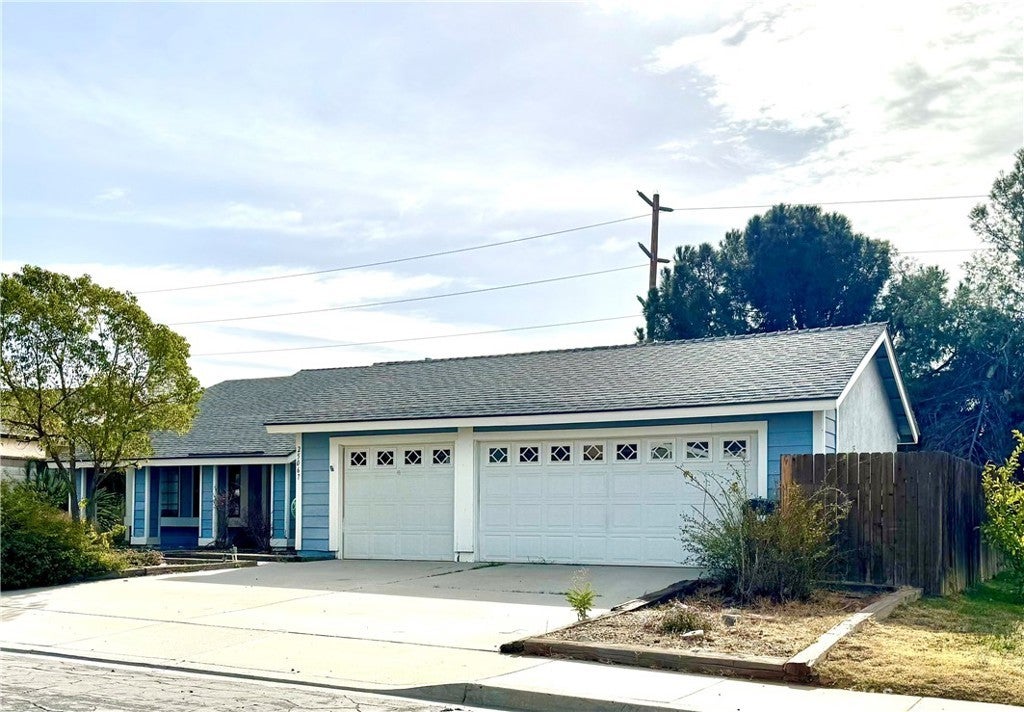 Photo of Listing #IV25082055