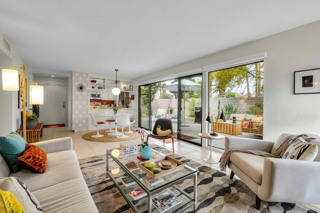 1903 Sandalwood Drive, Palm Springs