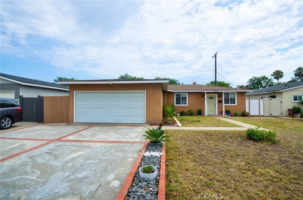 Photo of Listing #PW25083823