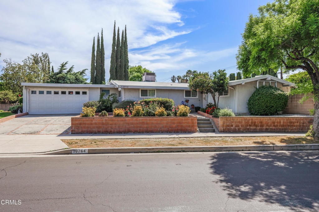 Photo of Listing #P1-21823