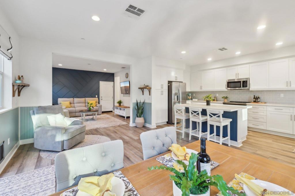 Photo of Listing #250025032SD