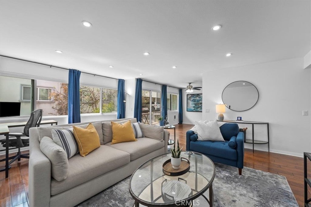 Photo of Listing #SB25086397