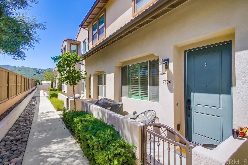 Photo of Listing #PTP2502797