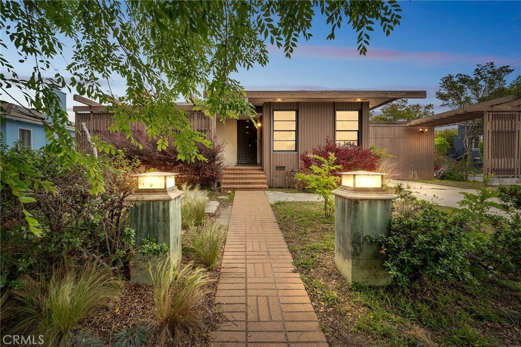 Photo of Listing #PW25086878