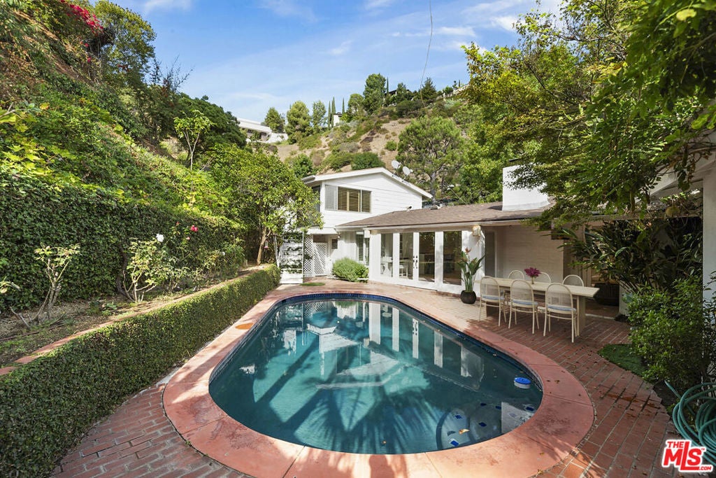 Photo of Listing #25528001