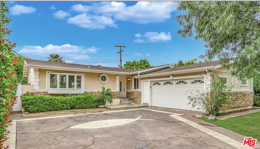 Photo of Listing #25527523