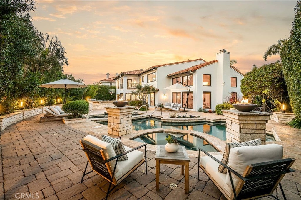 Photo of Listing #SB25027415