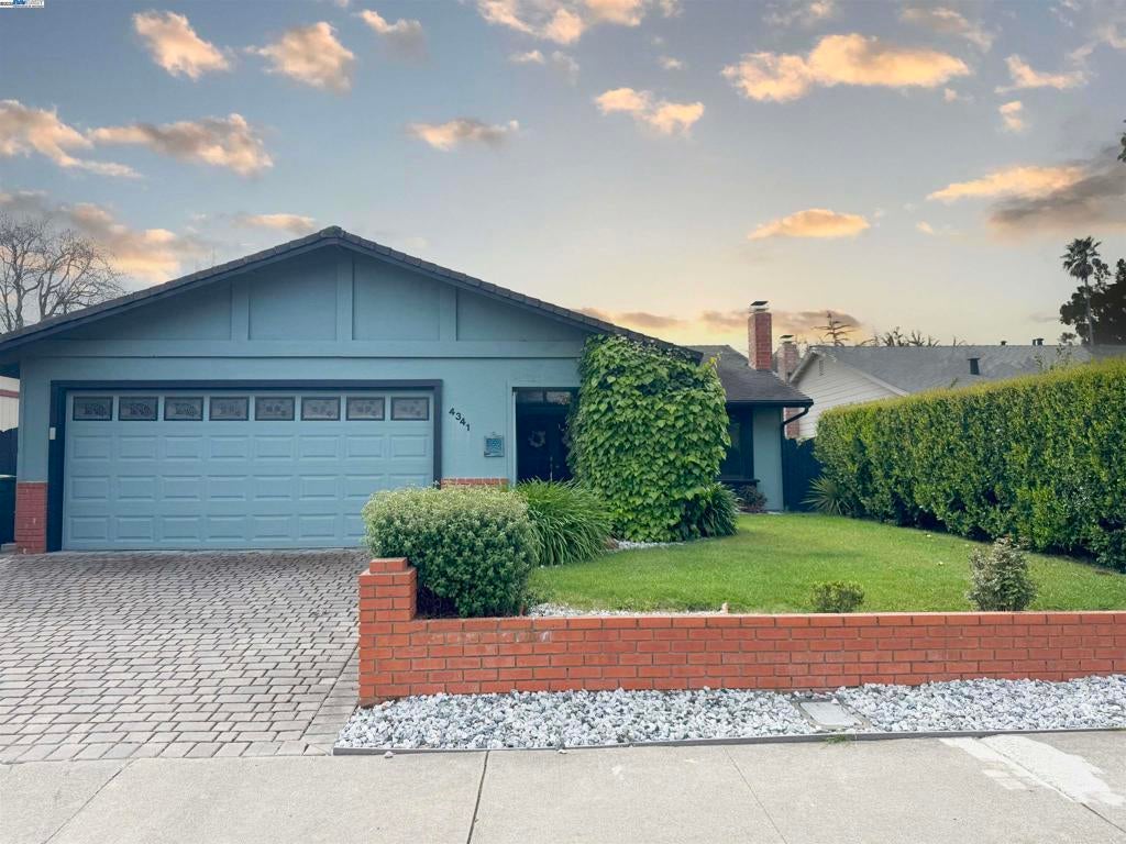 Photo of Listing #41094172