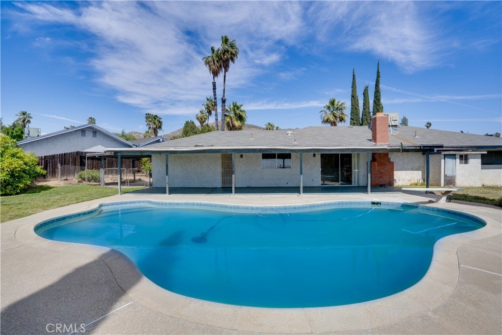 Photo of Listing #IV25087485