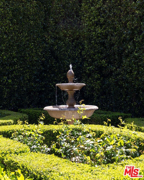 Photo of Listing #25528157