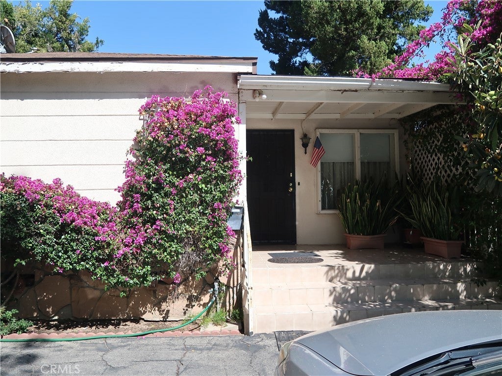 Photo of Listing #SR25087397