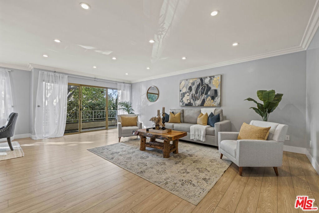 Photo of Listing #25528265