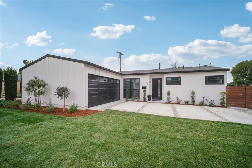 Photo of Listing #SR25087131