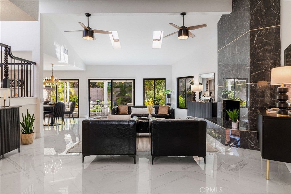 Photo of Listing #PW25087518