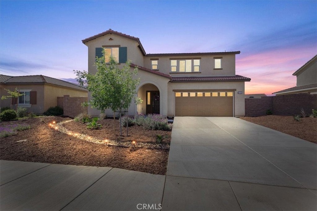 Photo of Listing #IV25087671