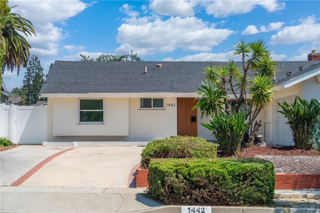 Photo of Listing #WS25086215