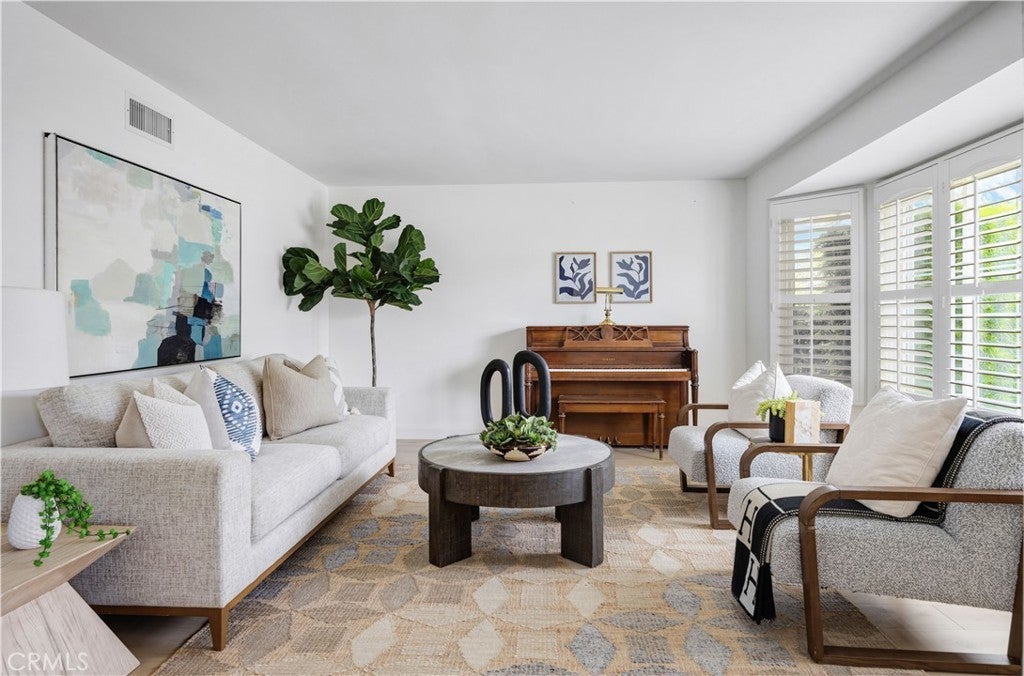 Photo of Listing #OC25086959