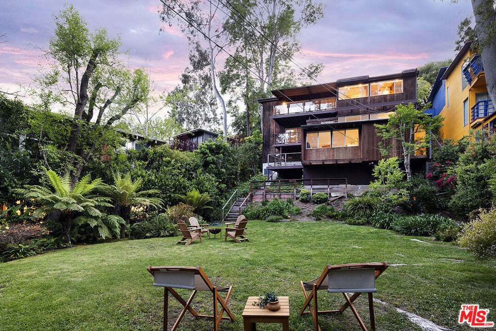 Photo of Listing #25528037