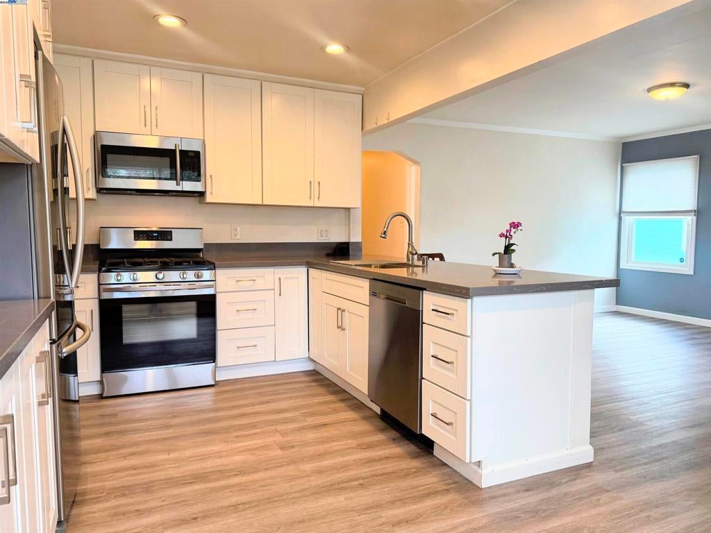 Photo of Listing #41094268