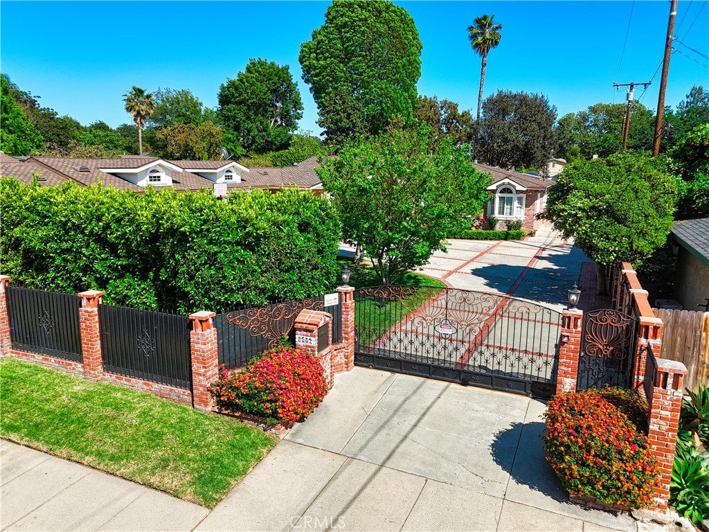 Photo of Listing #DW25086835