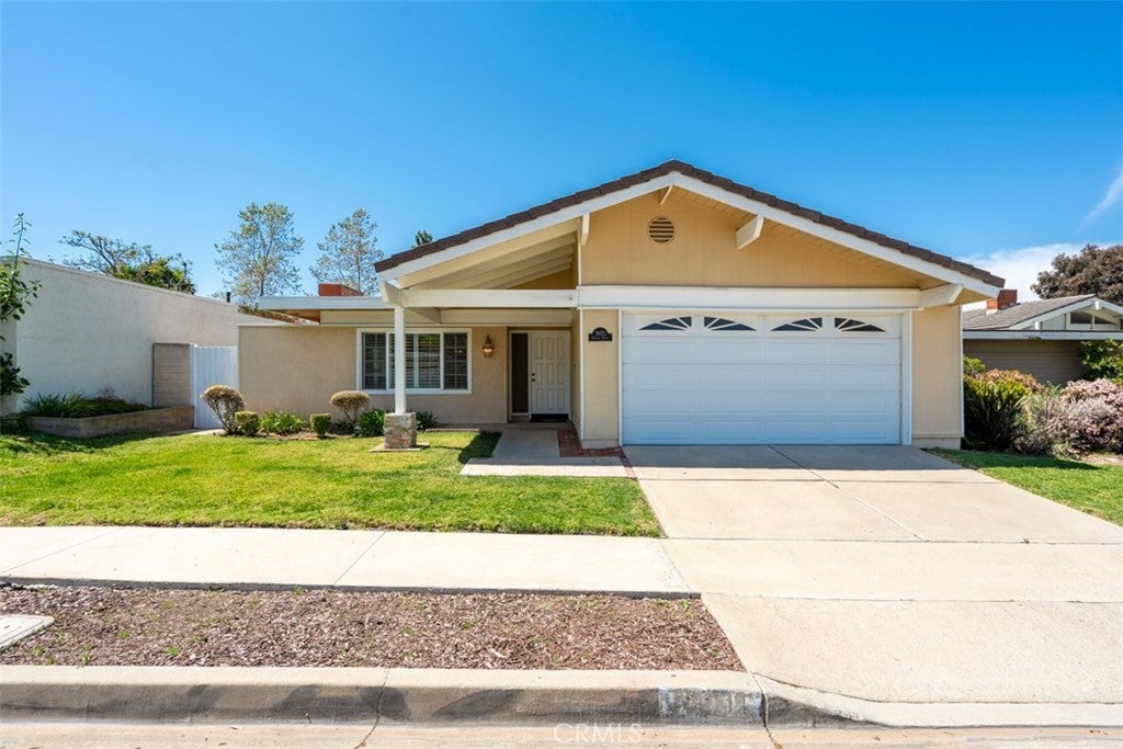 Photo of Listing #OC25087546