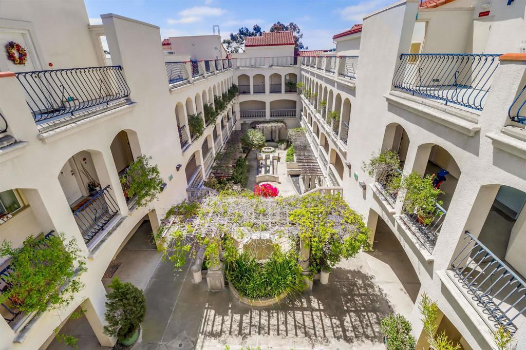 Photo of Listing #PTP2502851