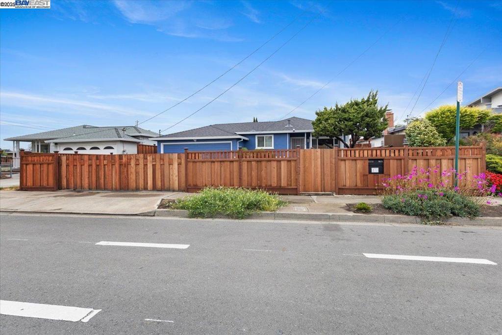 Photo of Listing #41094337