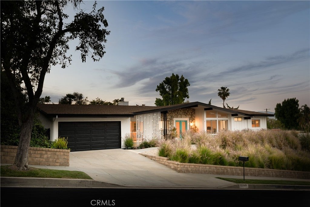 Photo of Listing #SR25077310