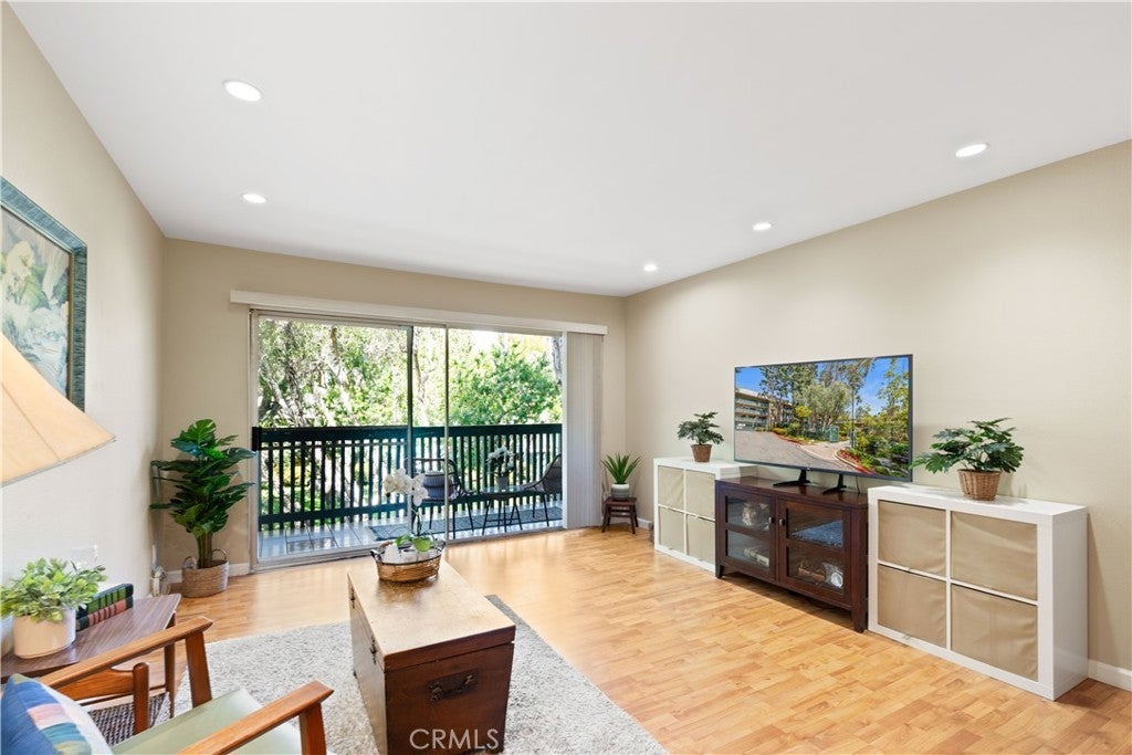 Photo of Listing #PW25088183