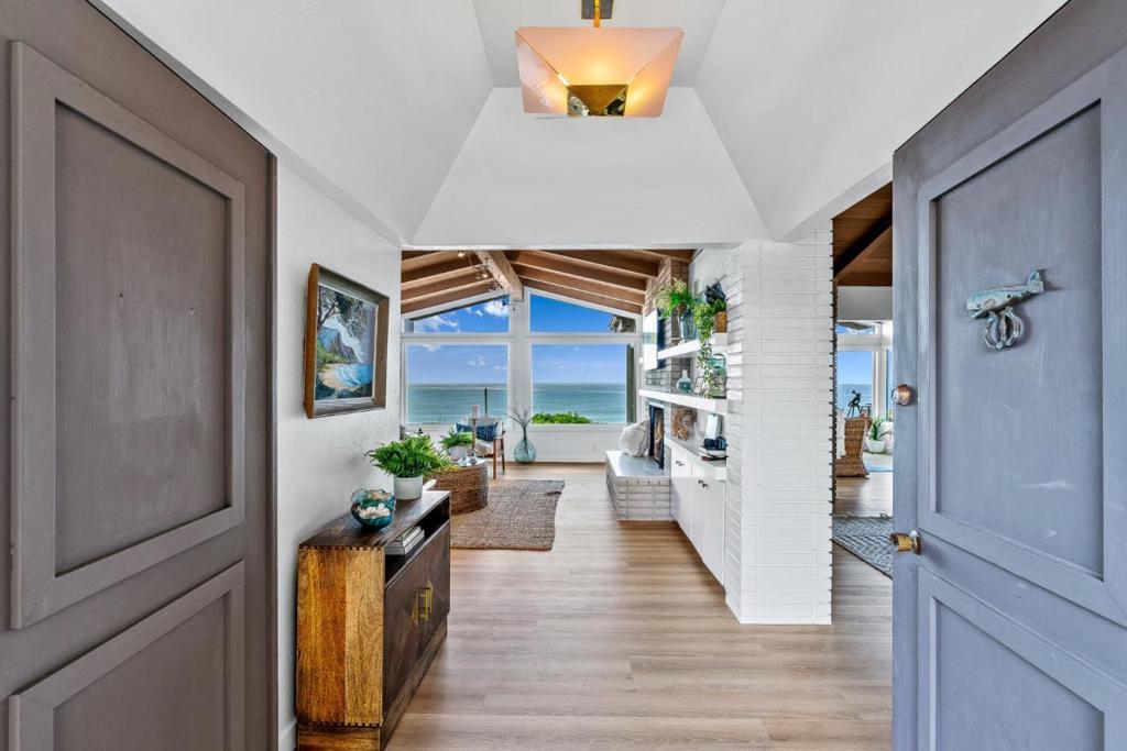 Photo of Listing #ML82003596