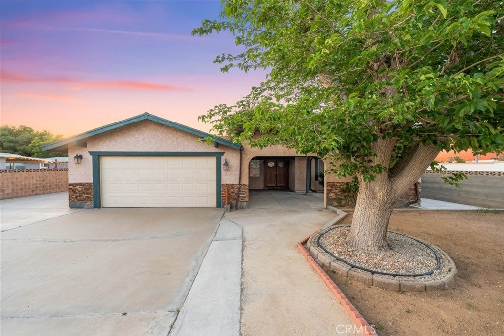 Photo of Listing #SR25085630