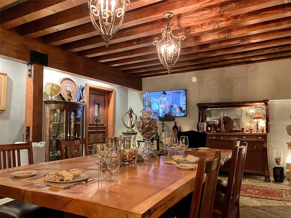 Photo of Listing #IV25088669