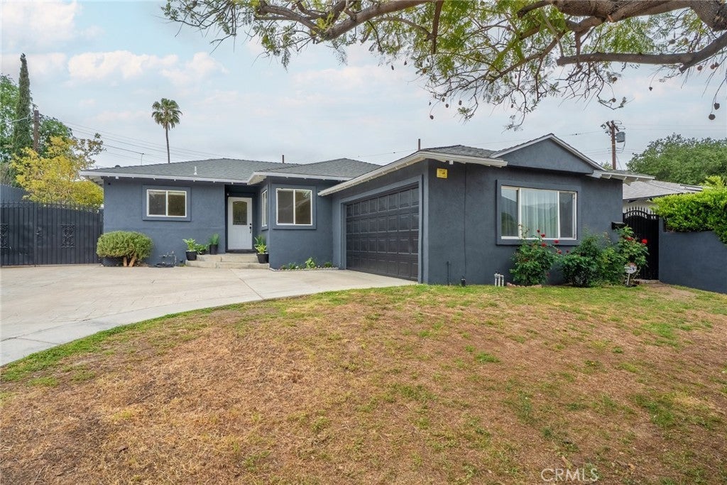 Photo of Listing #SR25087115