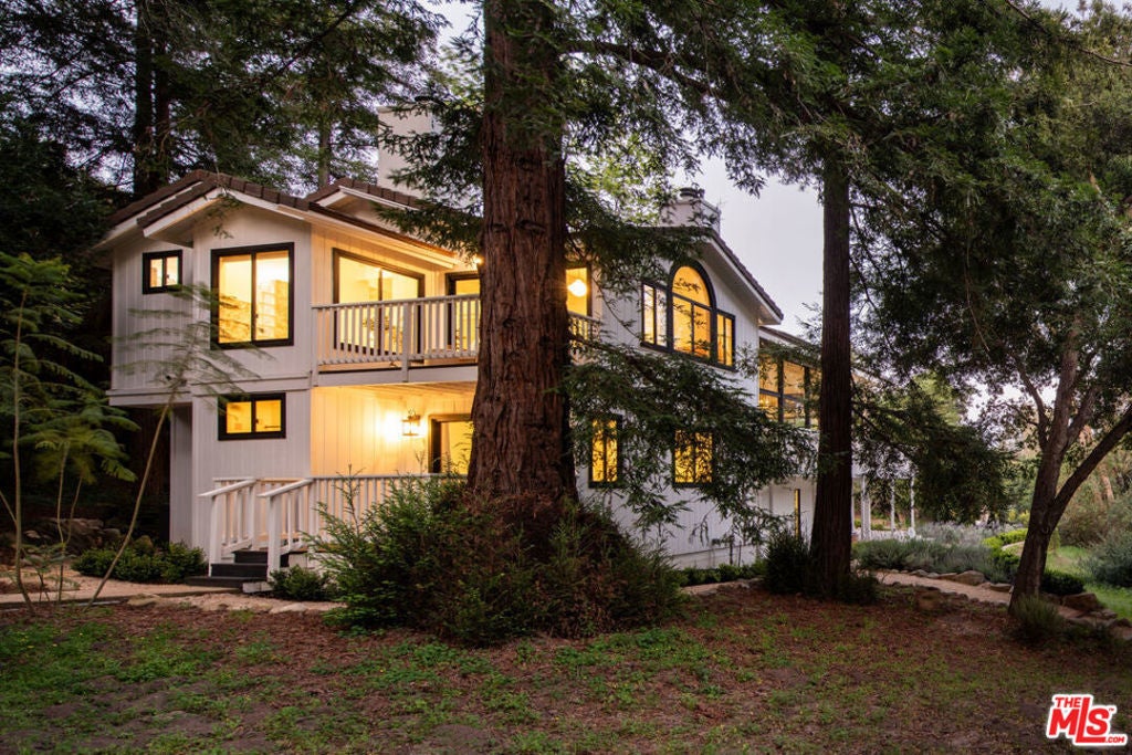 Photo of Listing #25528973