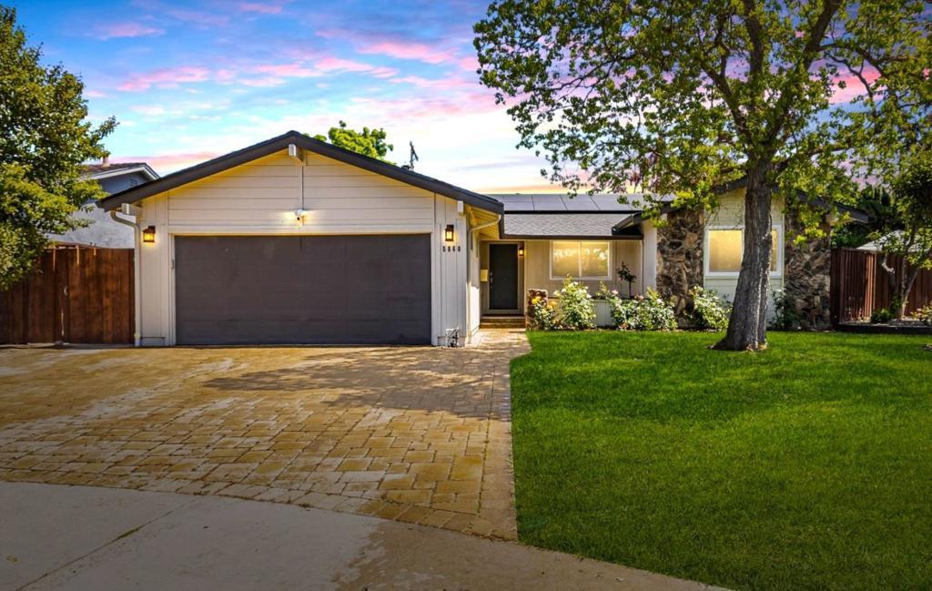 Photo of Listing #ML82003677