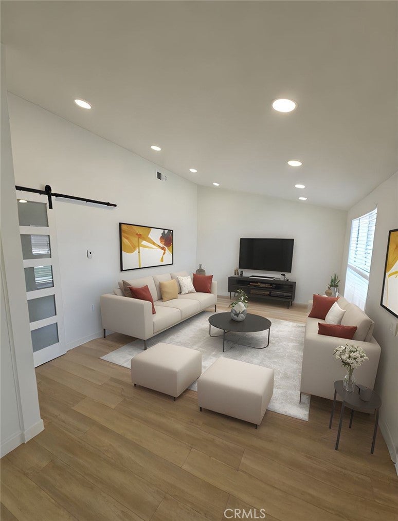 Photo of Listing #SR25085091