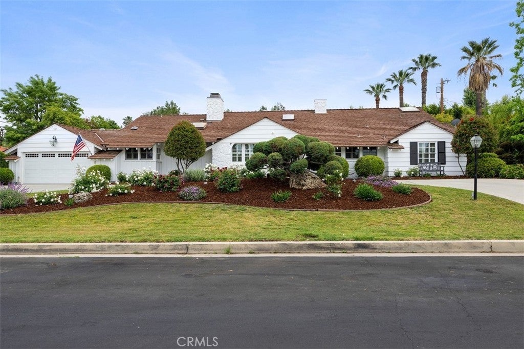 Photo of Listing #SR25087891