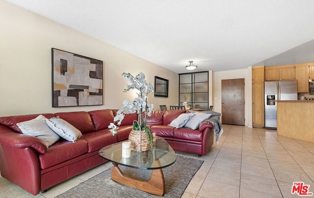 Photo of Listing #25521335