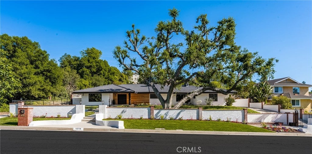 Photo of Listing #PW25088817