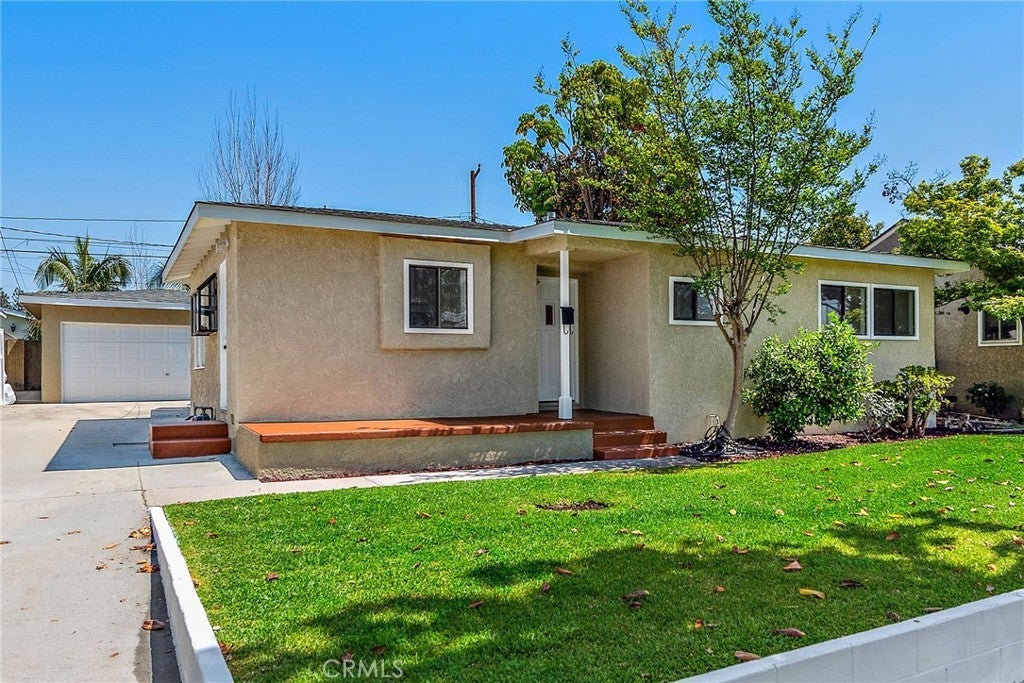 Photo of Listing #OC25088935