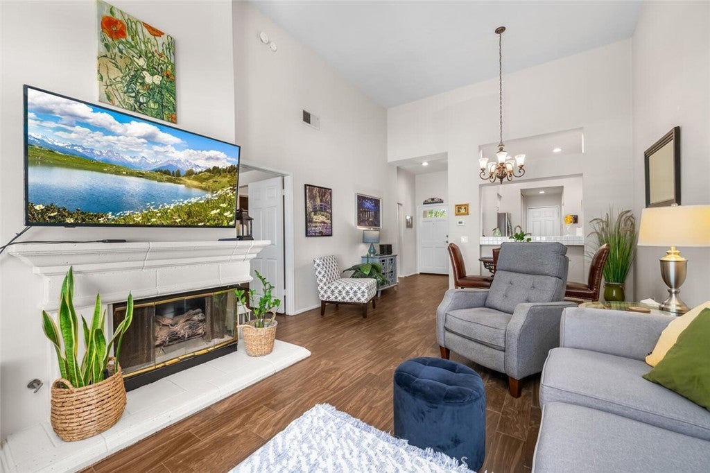 Photo of Listing #OC25080998