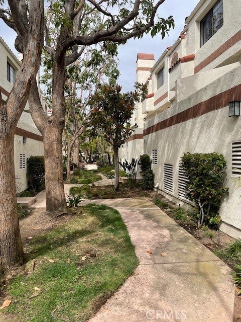 2931 Plaza Del Amo 121