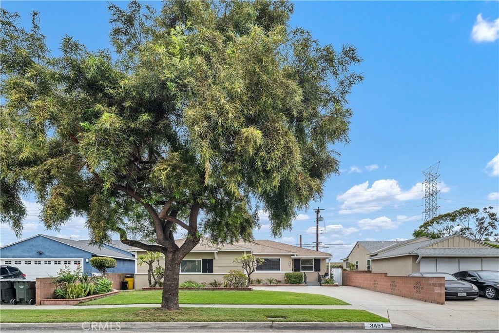 Photo of Listing #PW25086905